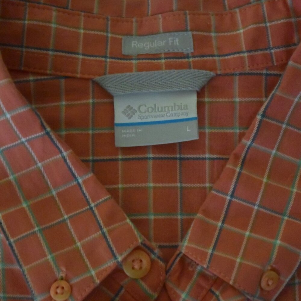 Columbia Short Sleeve Button Up Shirt Mens L Orange/Red Plaid Pocket